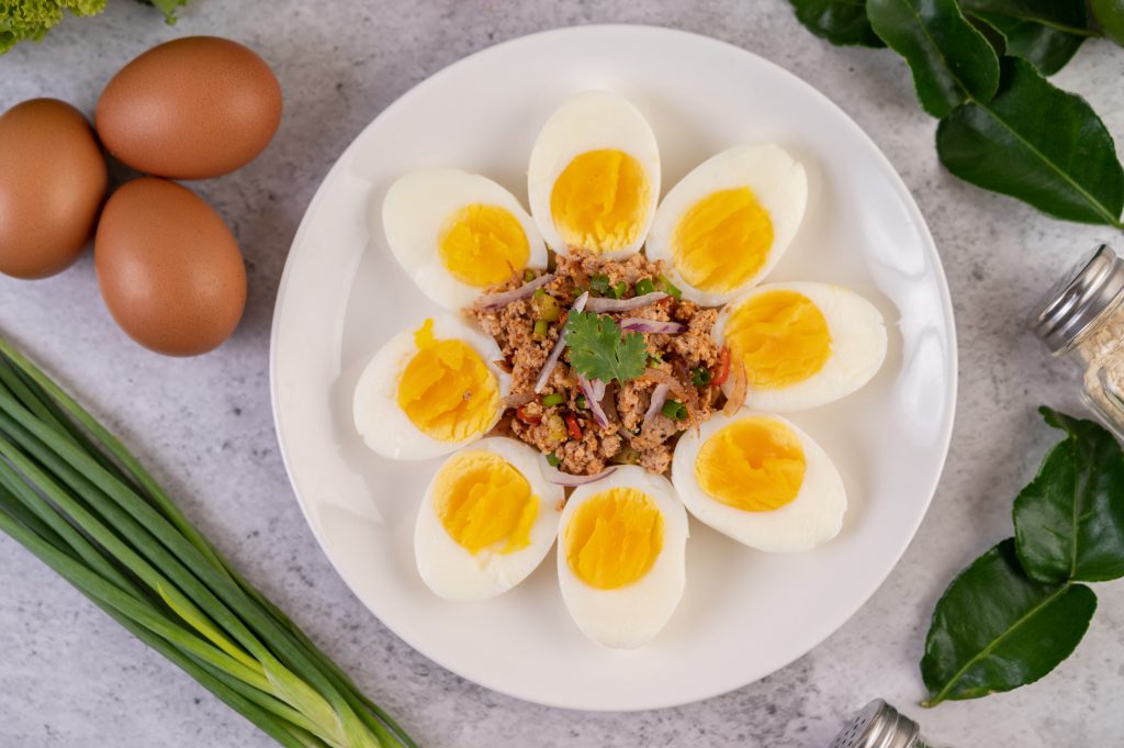 Trứng luộc là một loại món ăn nhẹ trước khi tập Gym